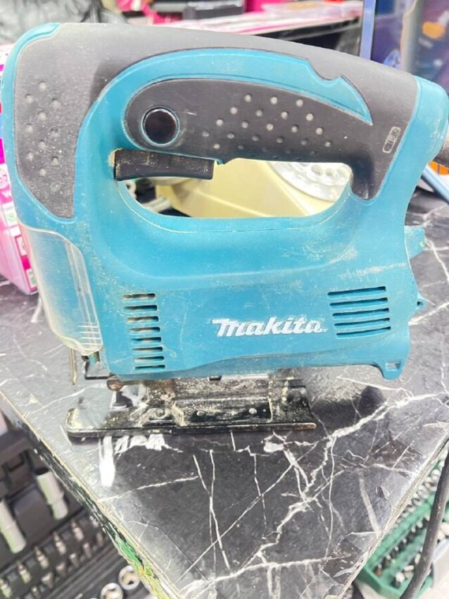 Лобзик Makita 4326