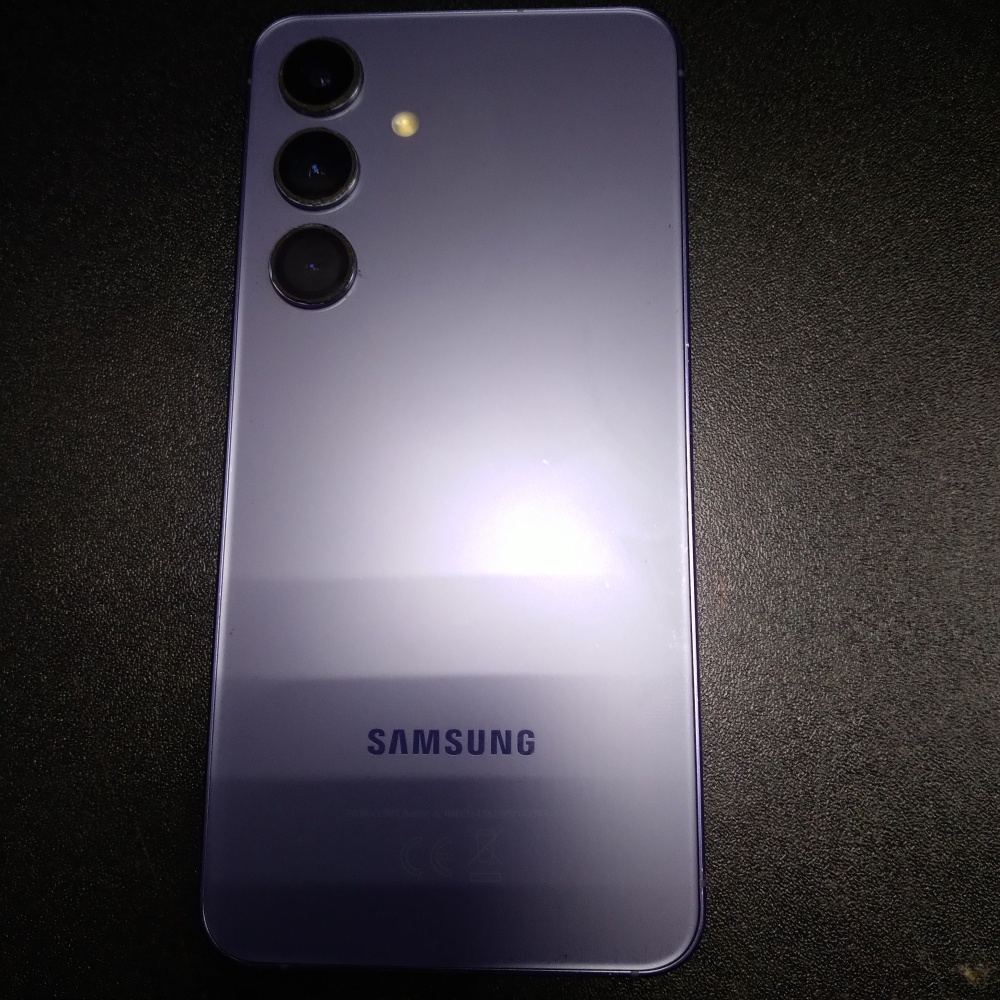 Смартфон Samsung S24 8 256