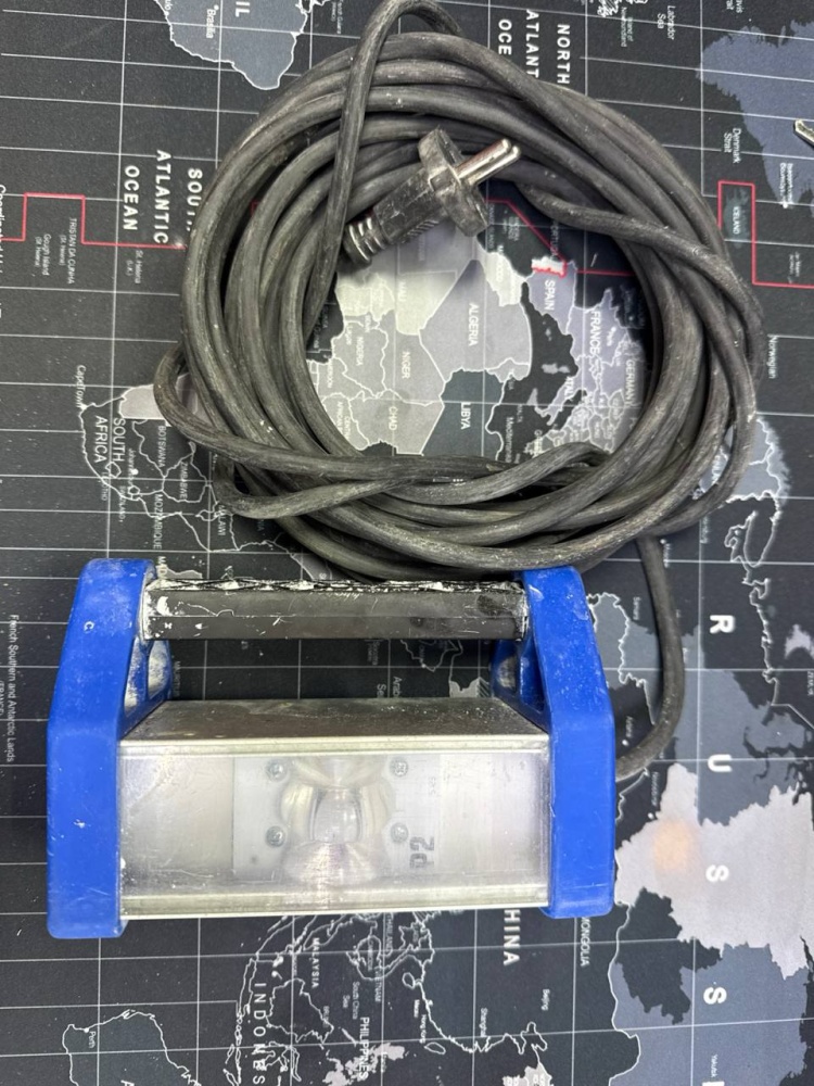 Светильник  LOSSEW LAMP P2