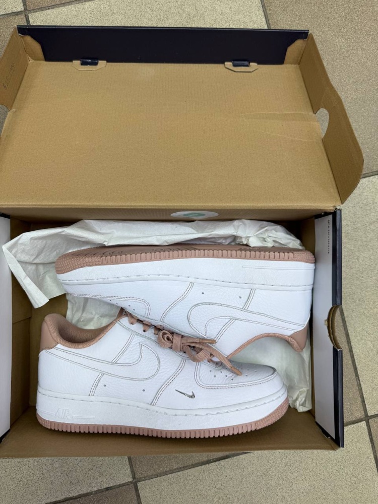 Кроссовки nike