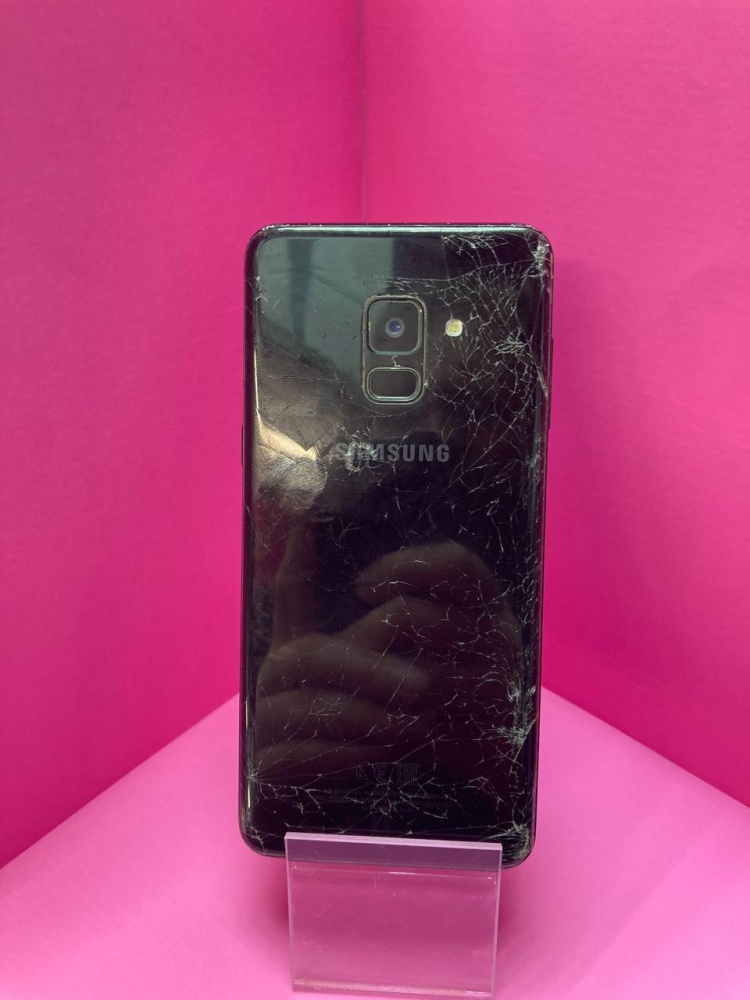 Смартфон Samsung A8 2018 4/32GB