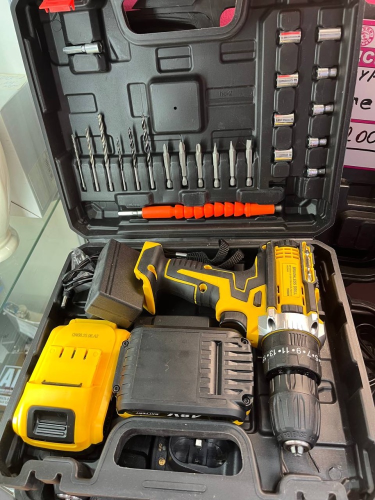 Шуруповерт dewalt