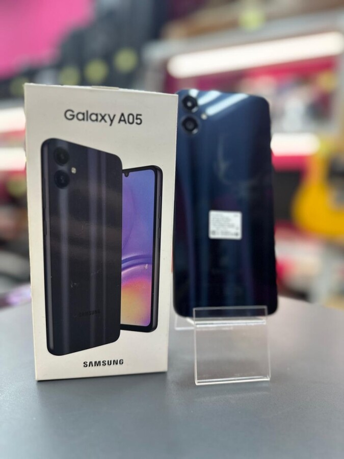Смартфон Samsung A05 4/128