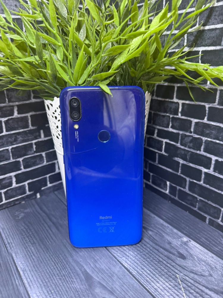 Смартфон Xiaomi Redmi 7 3-32