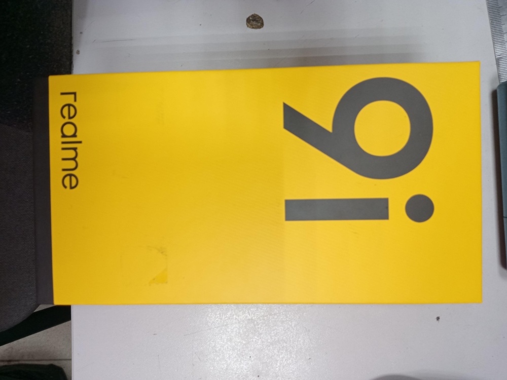 Смартфон Realme 9i