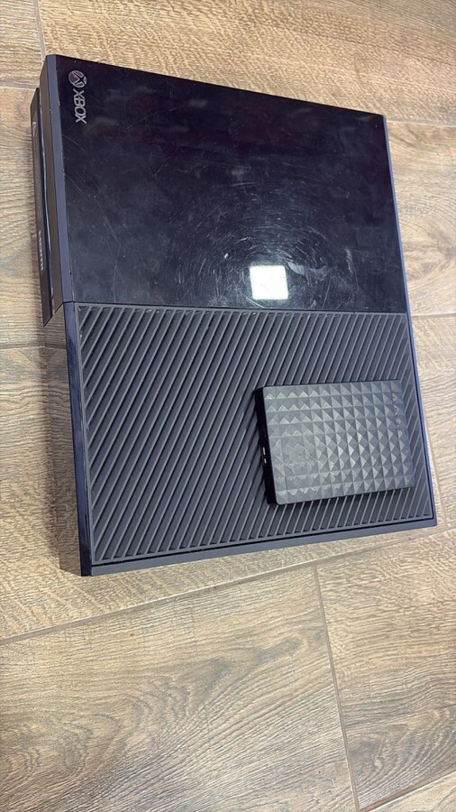 Игровая приставка XBOX ONE