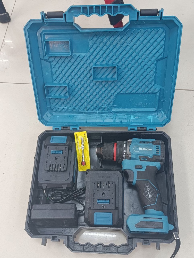 Шуруповерт RealitPro