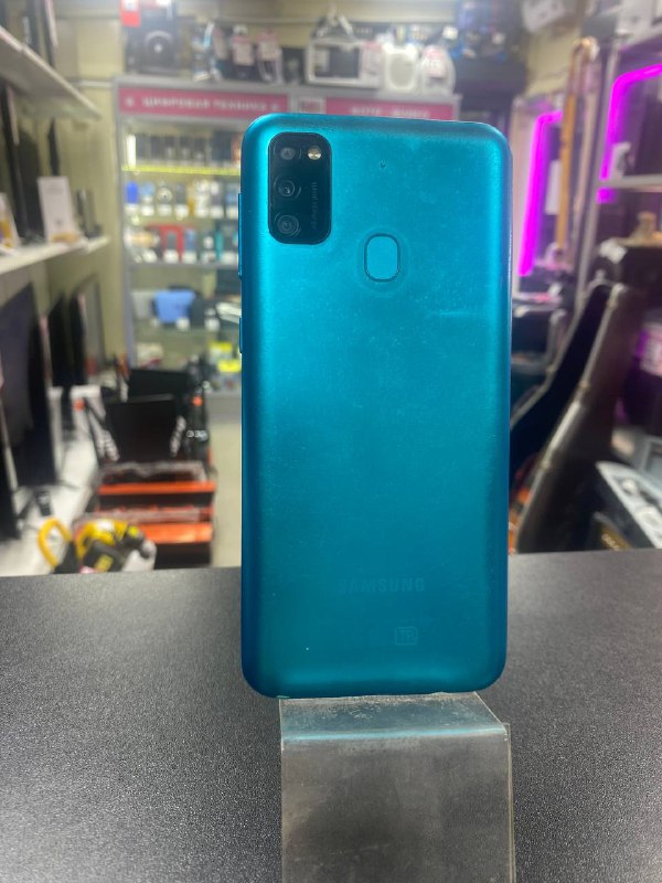 Смартфон Samsung M21 4/64