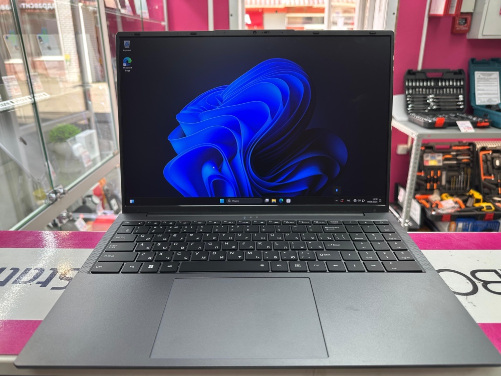 Ноутбук i3-5005U/16 GB RAM/512GB SSD