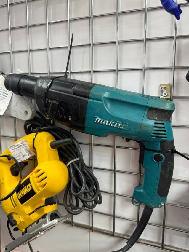 Перфоратор MAKITA