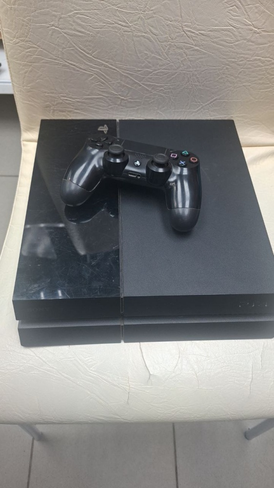 Игровая приставка Sony PlayStation 4 fat