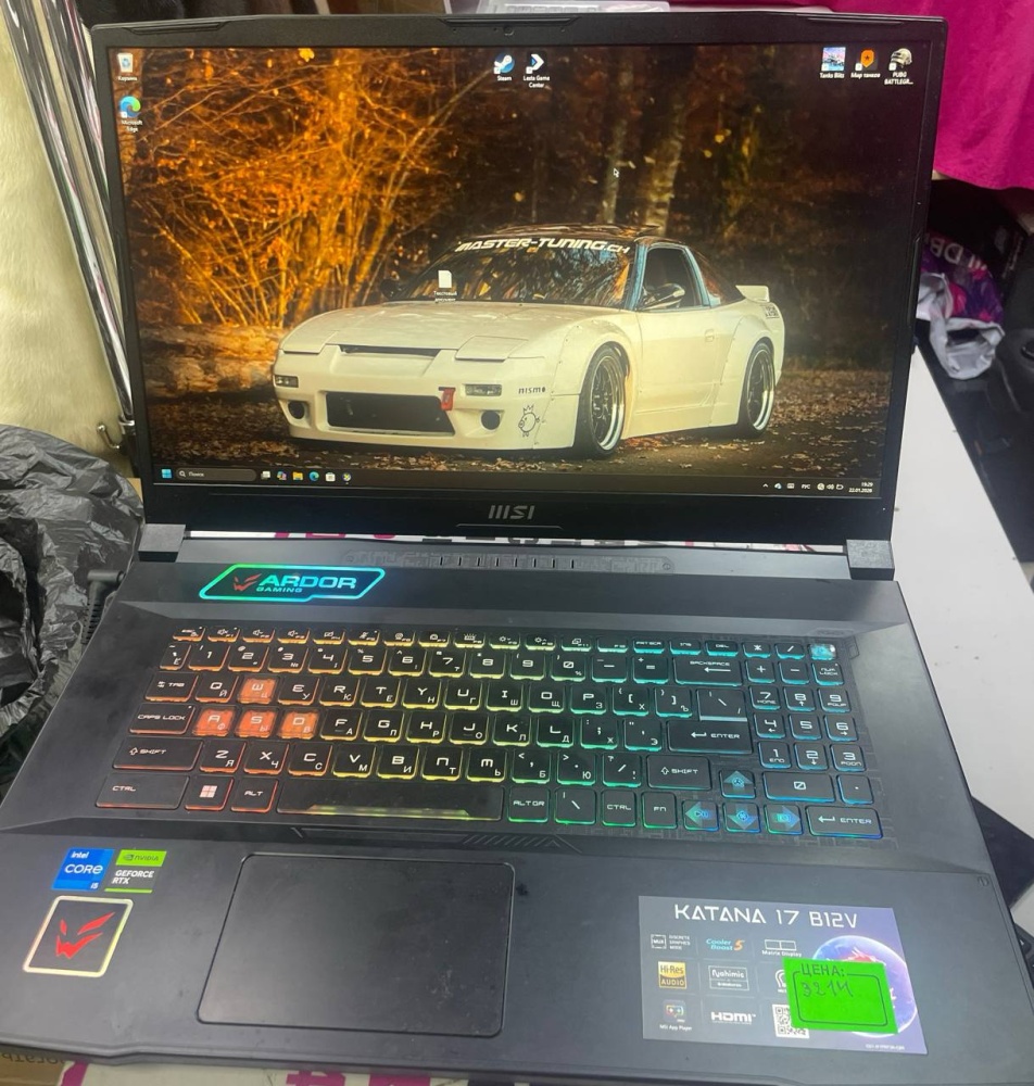 Ноутбук MSI Katana 17B12V