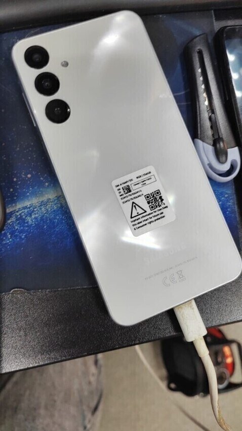 Смартфон Samsung A16