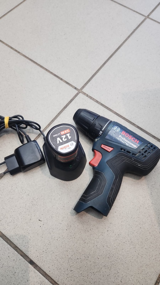 Шуруповерт BOSCH GSR 120LI