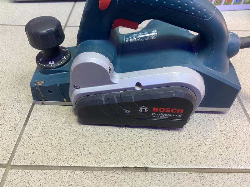 Рубанок Bosch GHO
