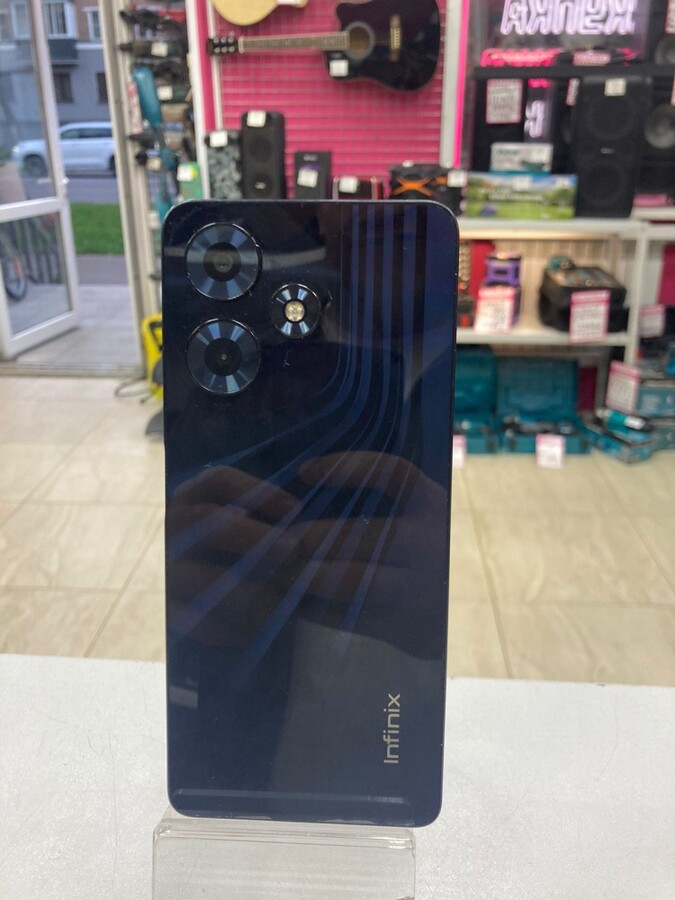Мобильный телефон Infinix HOT 30 8/128