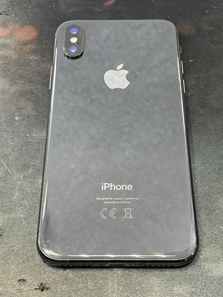 Смартфон iPhone X 64Gb