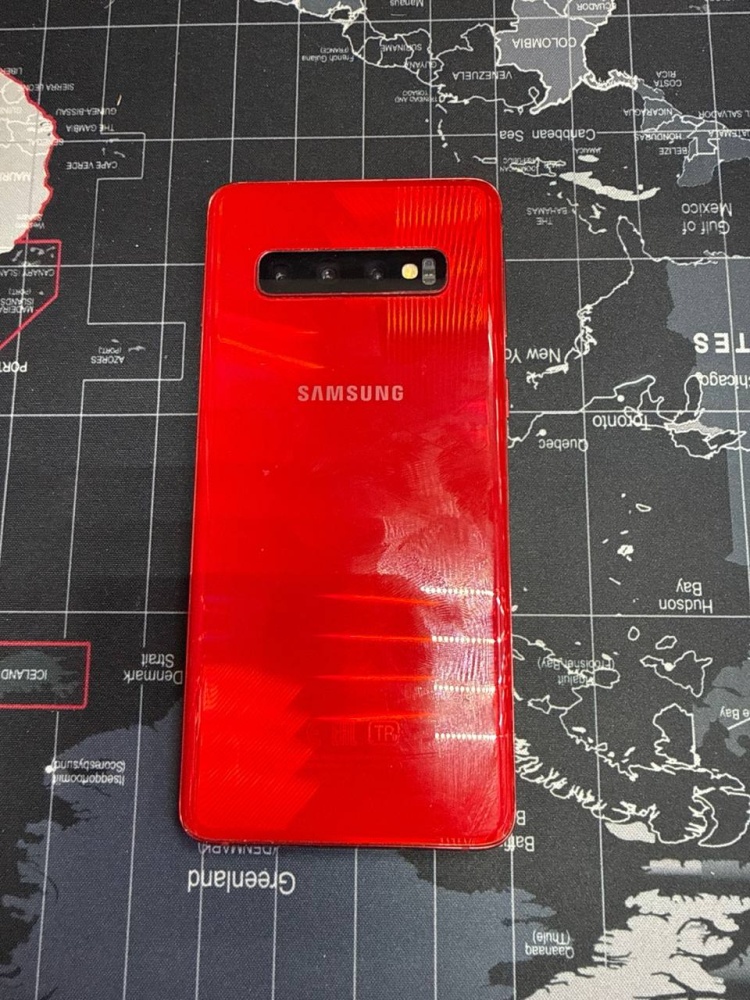 Смартфон Samsung S10 2019