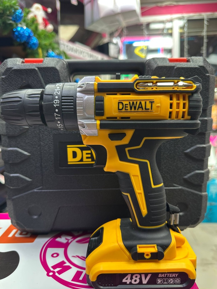 Шуруповерт dw 21v