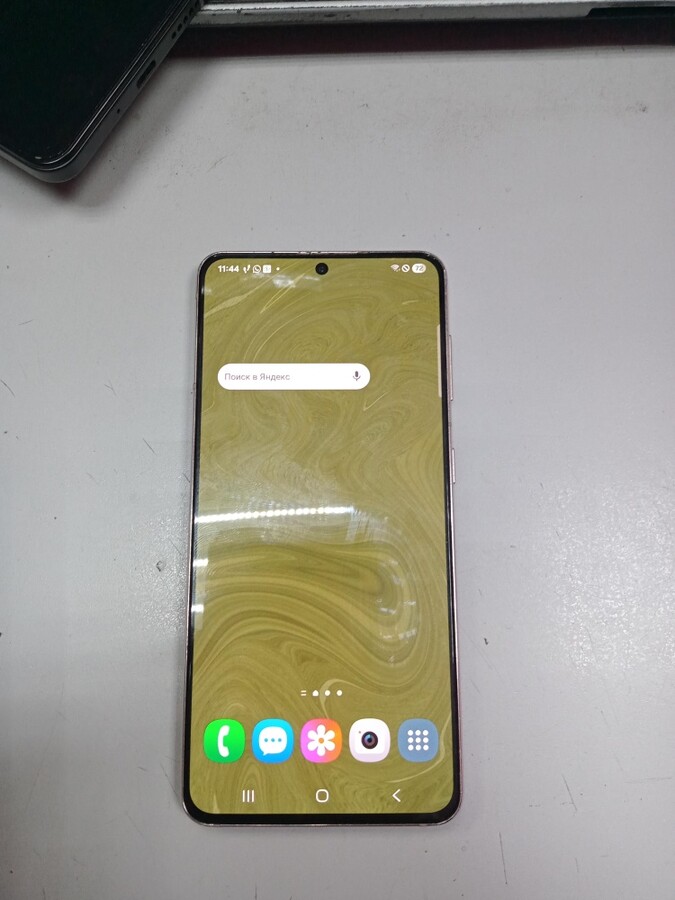 Смартфон Samsung S21