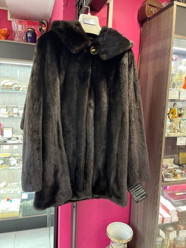 Шуба Норковая 54 размер черная