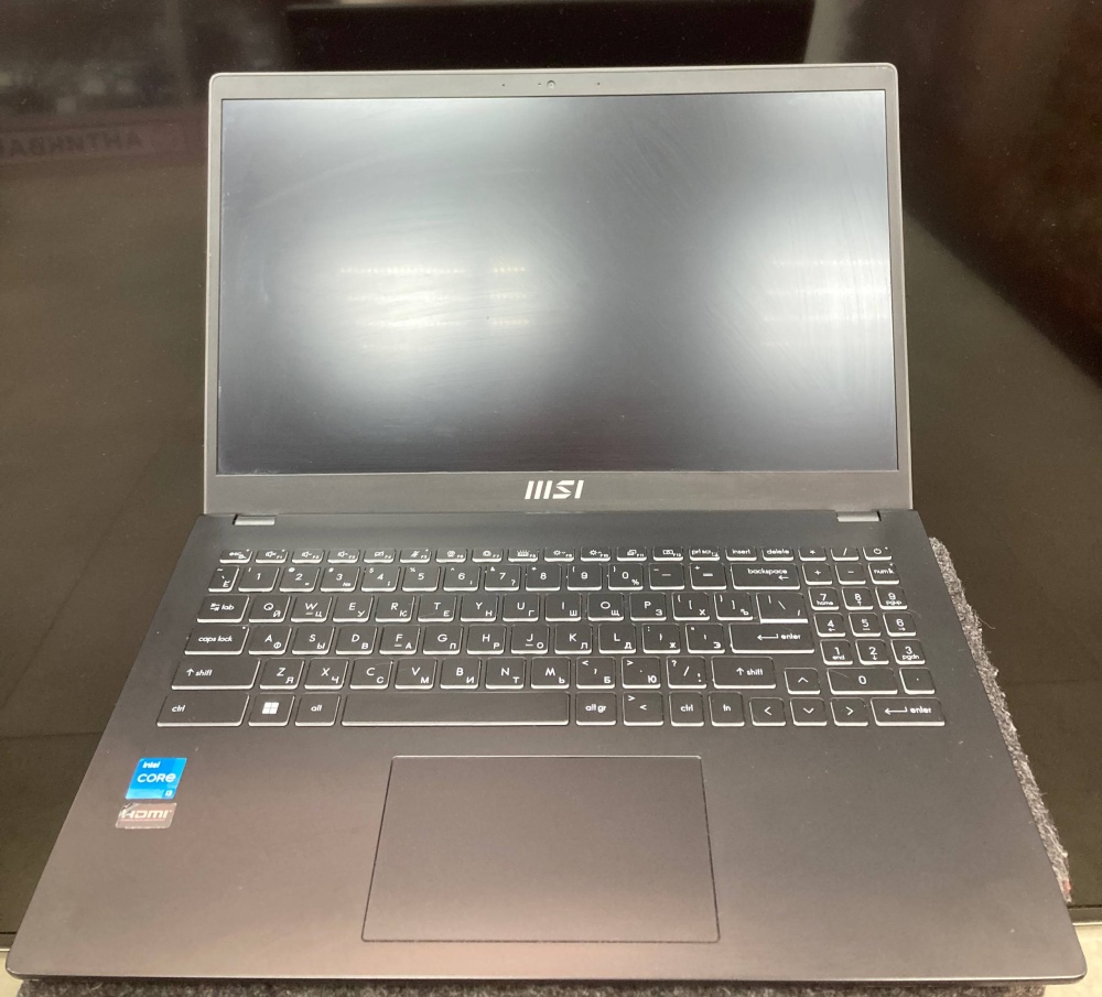 Ноутбук MSI