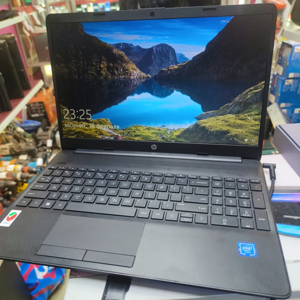 Ноутбук HP celeron/4/256