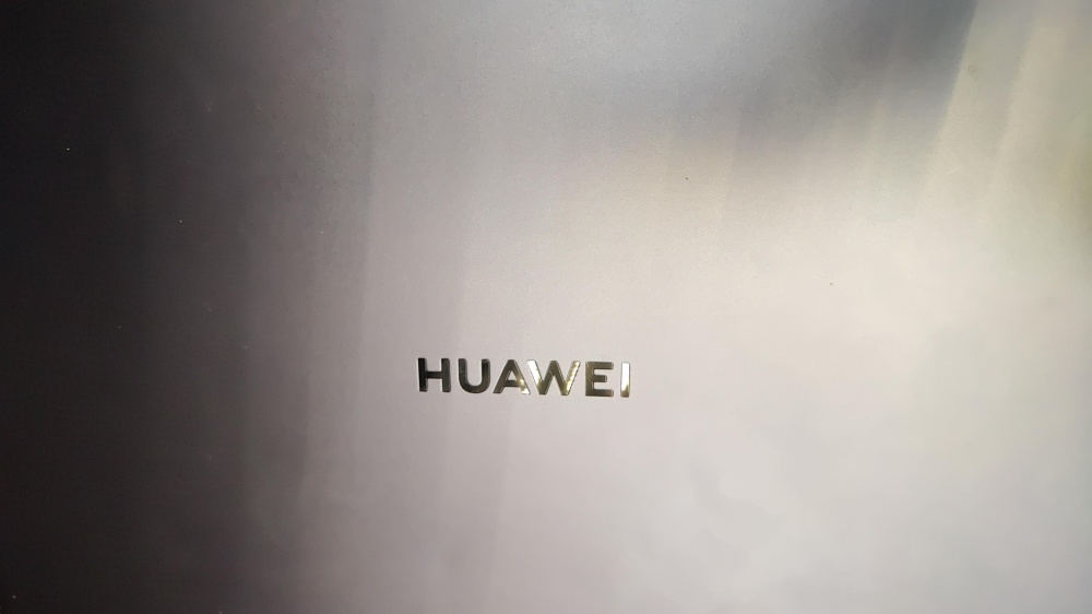 Ноутбук Huawei Ryzen 5 (8*3.7)/8/256 SSD/Vega 8 2гб