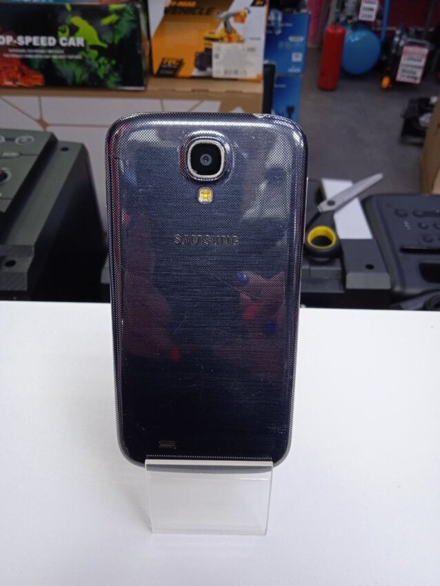 Смартфон Samsung S4 .8gb