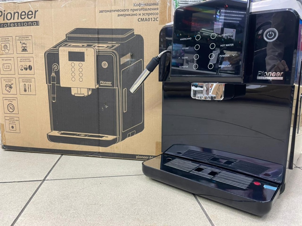 Кофемашина Pioneer cma012c