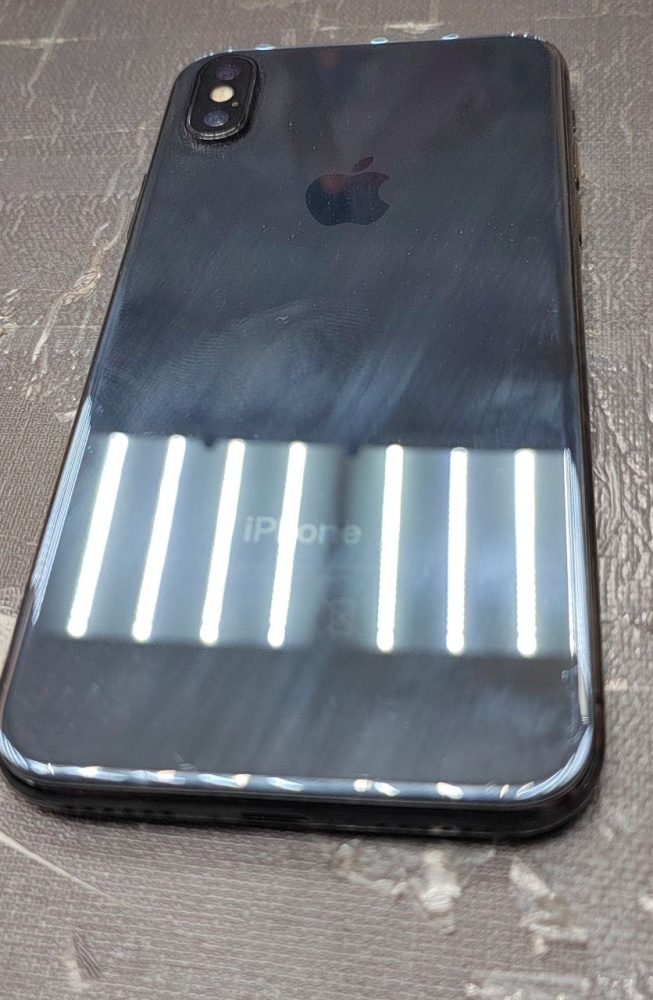 Смартфон iPhone X 64Gb