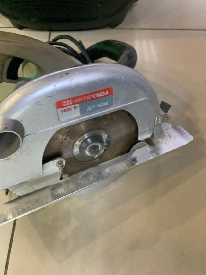 Циркулярная пила Интерскол ДП-1600