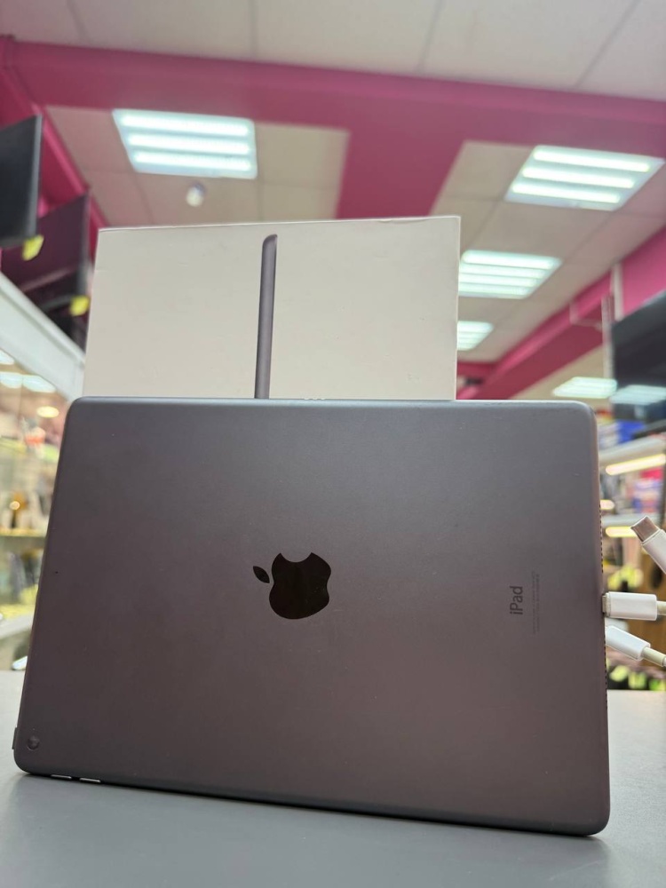 Планшет Apple iPad A2270 2020