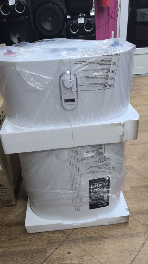 Водонагреватель Electrolux EWH 80 Gladius 2.0