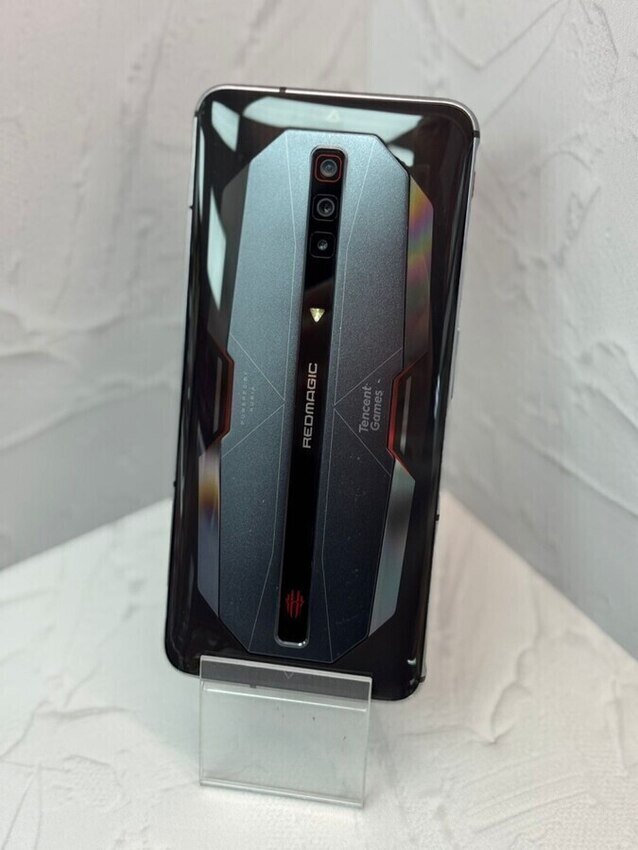 Мобильный телефон RedMagic 6 pro 16 256