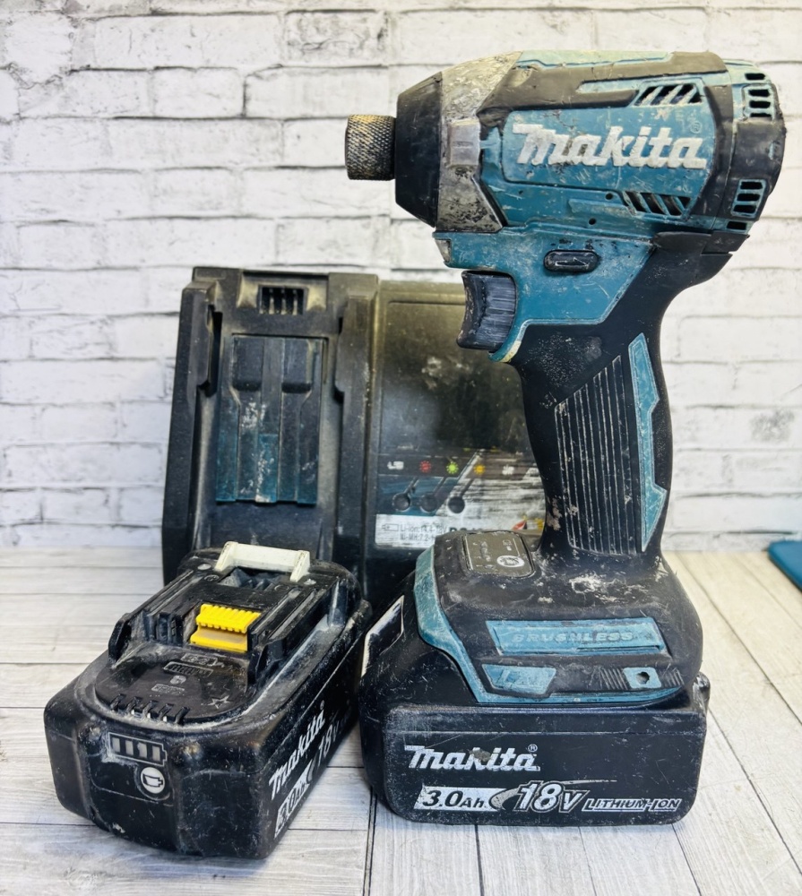 Гайковерт Makita