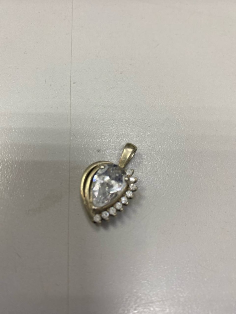 Бижутерия Подвеска Сердце с камнями