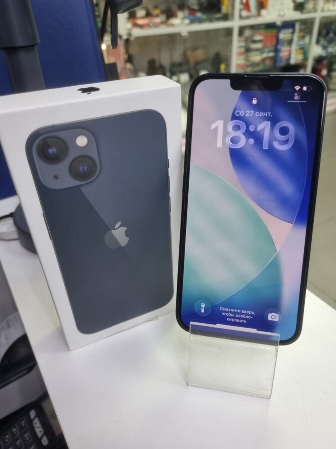 Смартфон iPhone 13 128 Gb АКБ 100%
