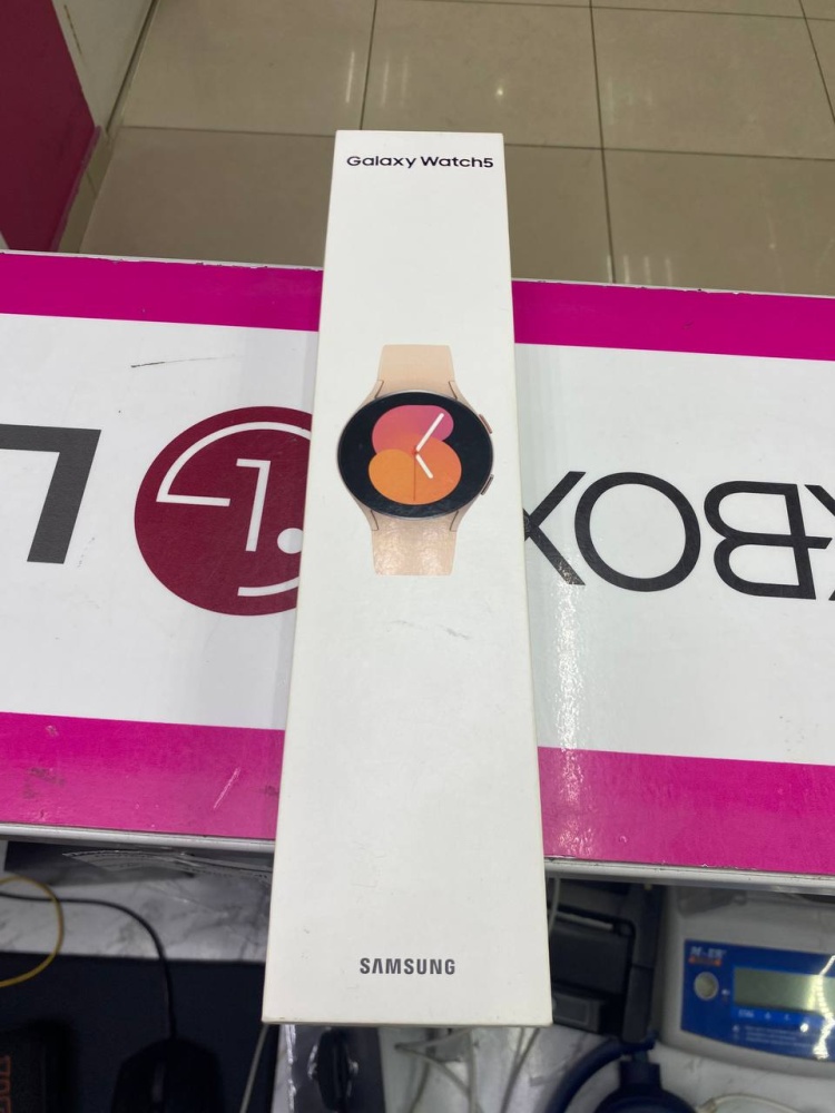 Часы Samsung Galaxy watch 5