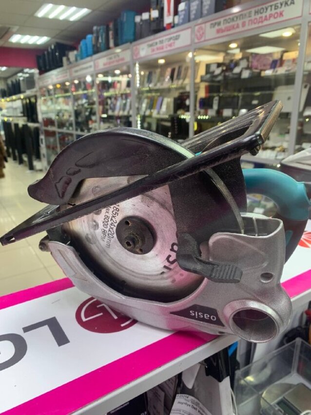 Электрическая циркулярная пила Oasis