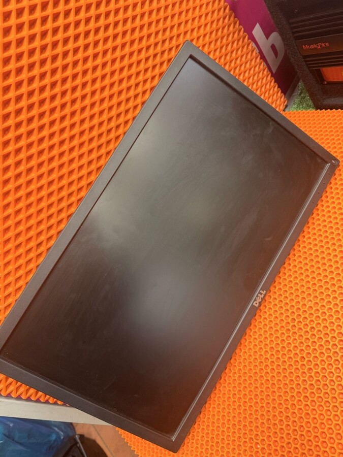 Монитор Dell 22