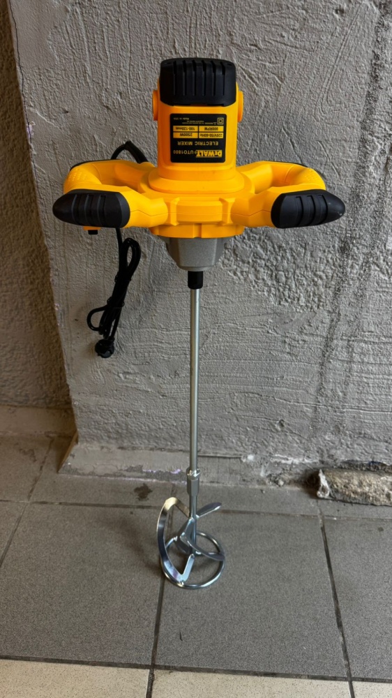 Строительный миксер DeWalt