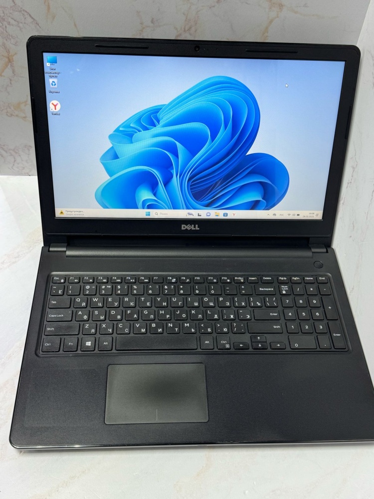 Ноутбук Dell inspirion 15