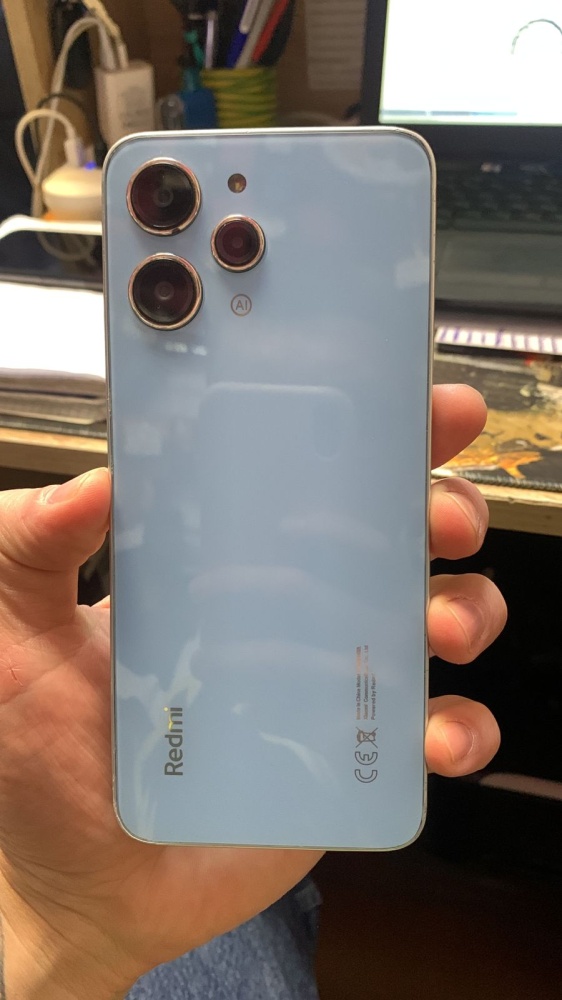 Смартфон Xiaomi Redmi 12