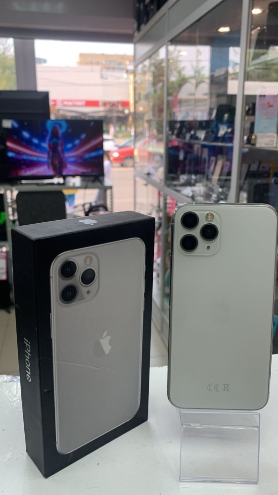 Смартфон iPhone 11 PRO 64 Gb