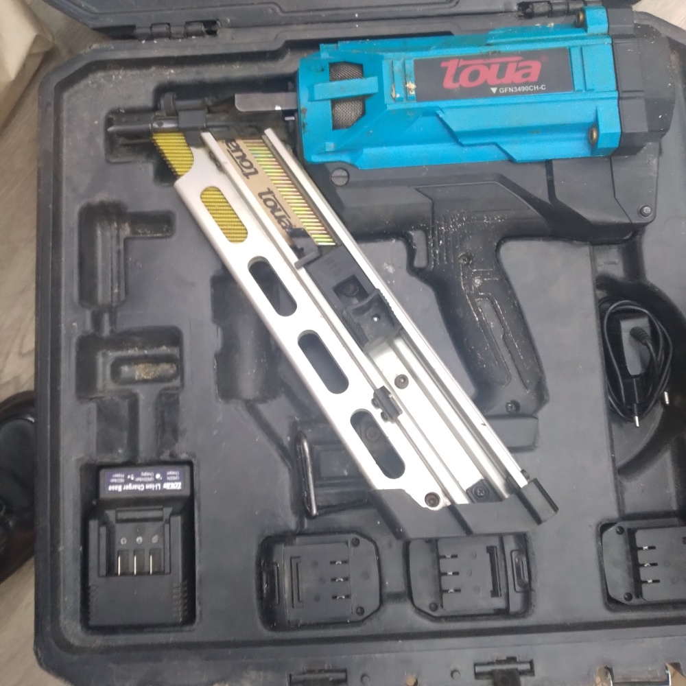 Монтажный пистолет toua