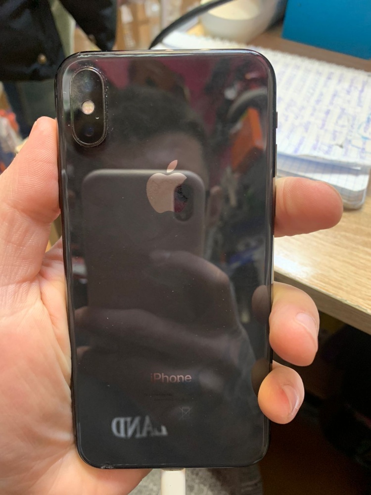 Смартфон iPhone X 64Gb
