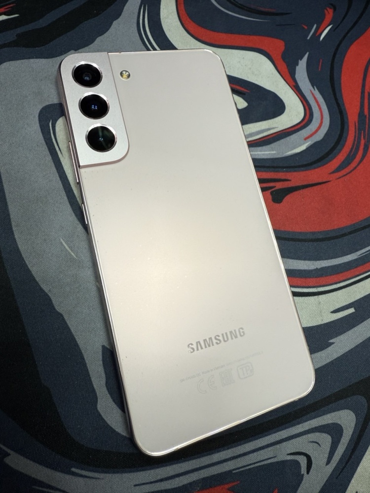 Смартфон Samsung S22 plus 8/256гб