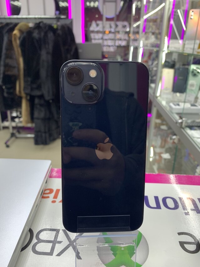 Смартфон iPhone 13 128 Gb