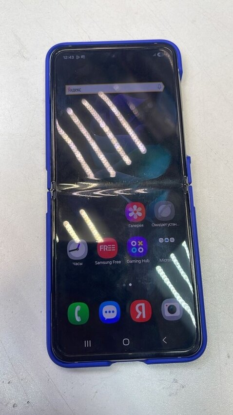 Смартфон Samsung Galaxy Z Flip 3 8/256